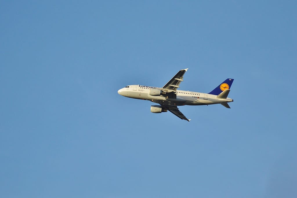 JFK Airport Taxi, Rates 50 Flat Rate To NYC Jet Black Limo